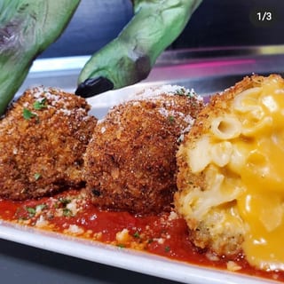 Fried Mac & Cheese Balls